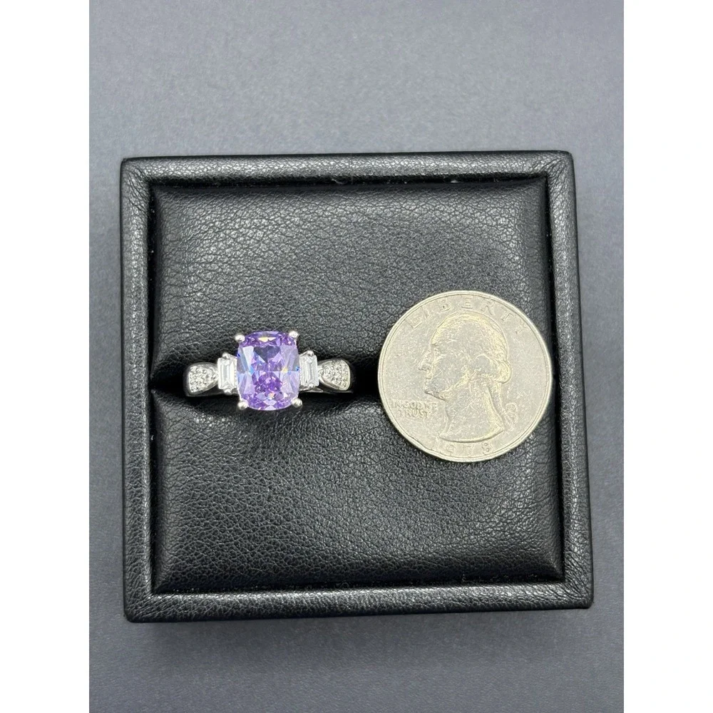 EUC Sterling Silver Purple Cubic Zirconia Ring Size 9 5 Grams E27